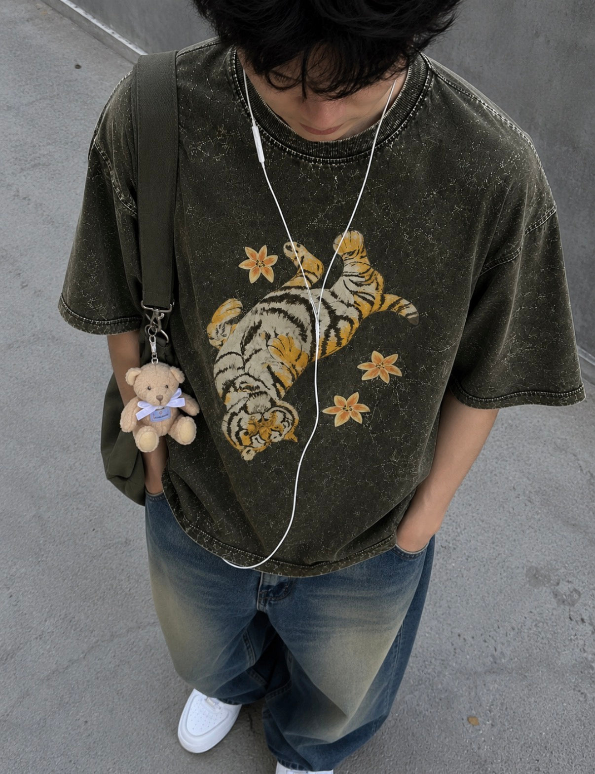tiger oversized tee