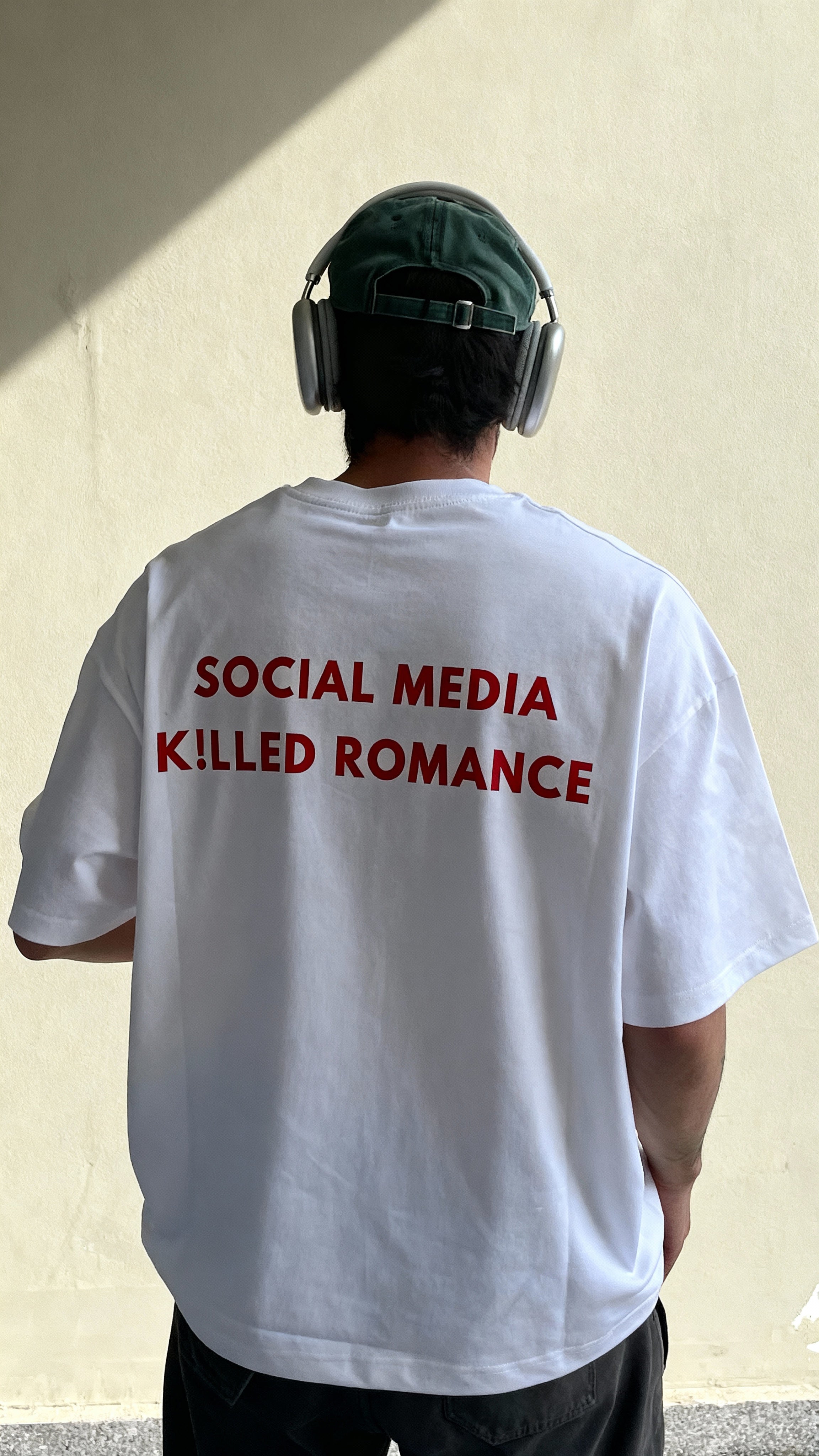 ROMANCE tee